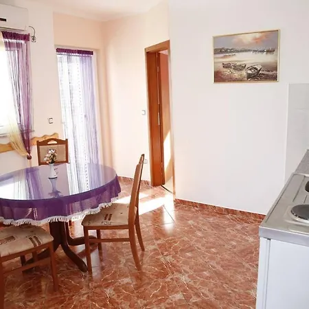 Vukelic-kiso Apartment *
