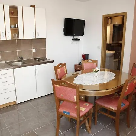 Vukelic-kiso Apartment Vodice